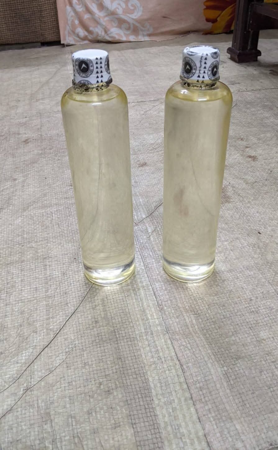 সাতক্ষীরার বিশুদ্ধ নারিকেল তেল – চুল ও ত্বকের জন্য প্রকৃতির ছোঁয়া